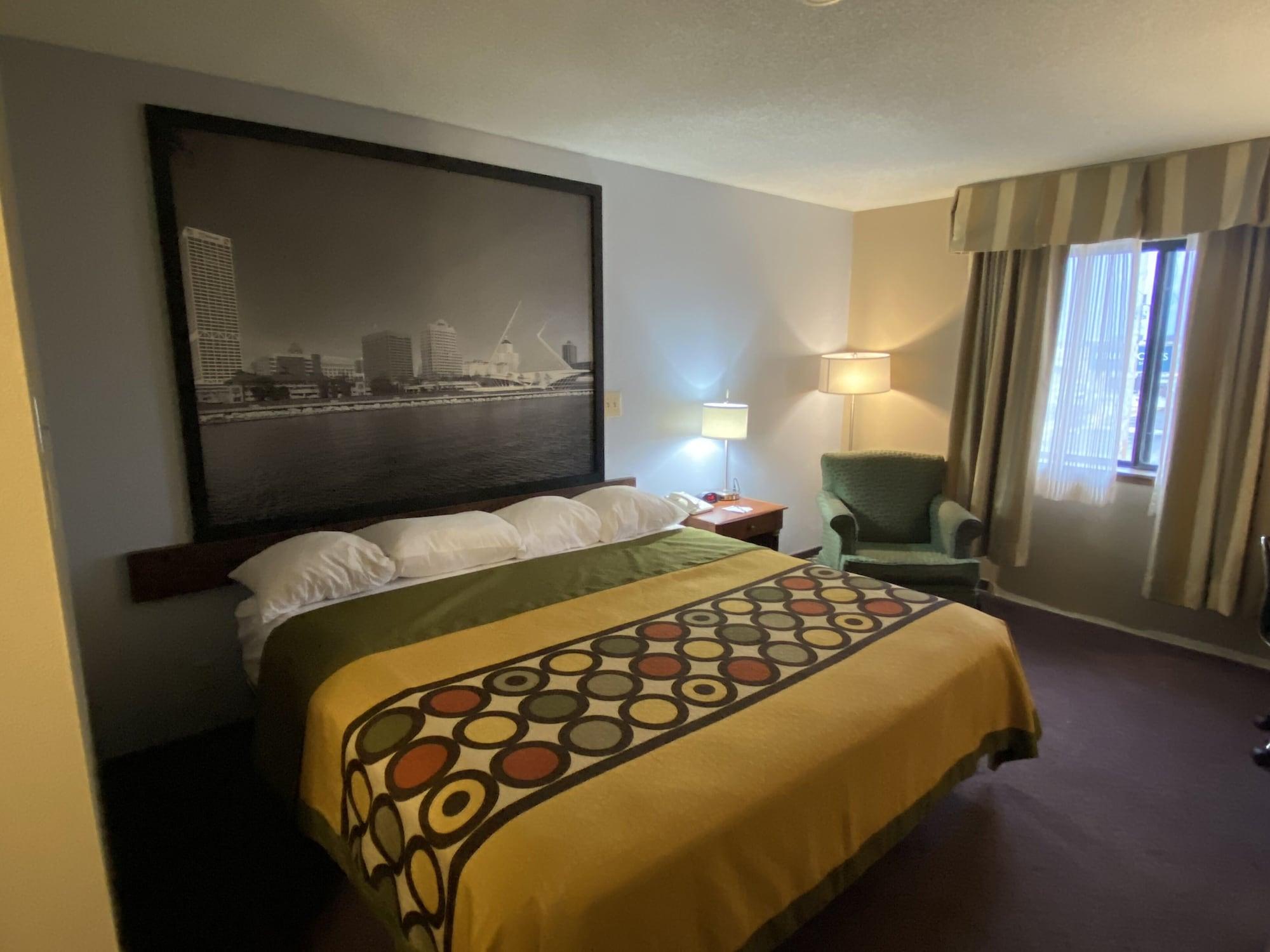 Super 8 By Wyndham Milwaukee Airport Hotel Exterior foto
