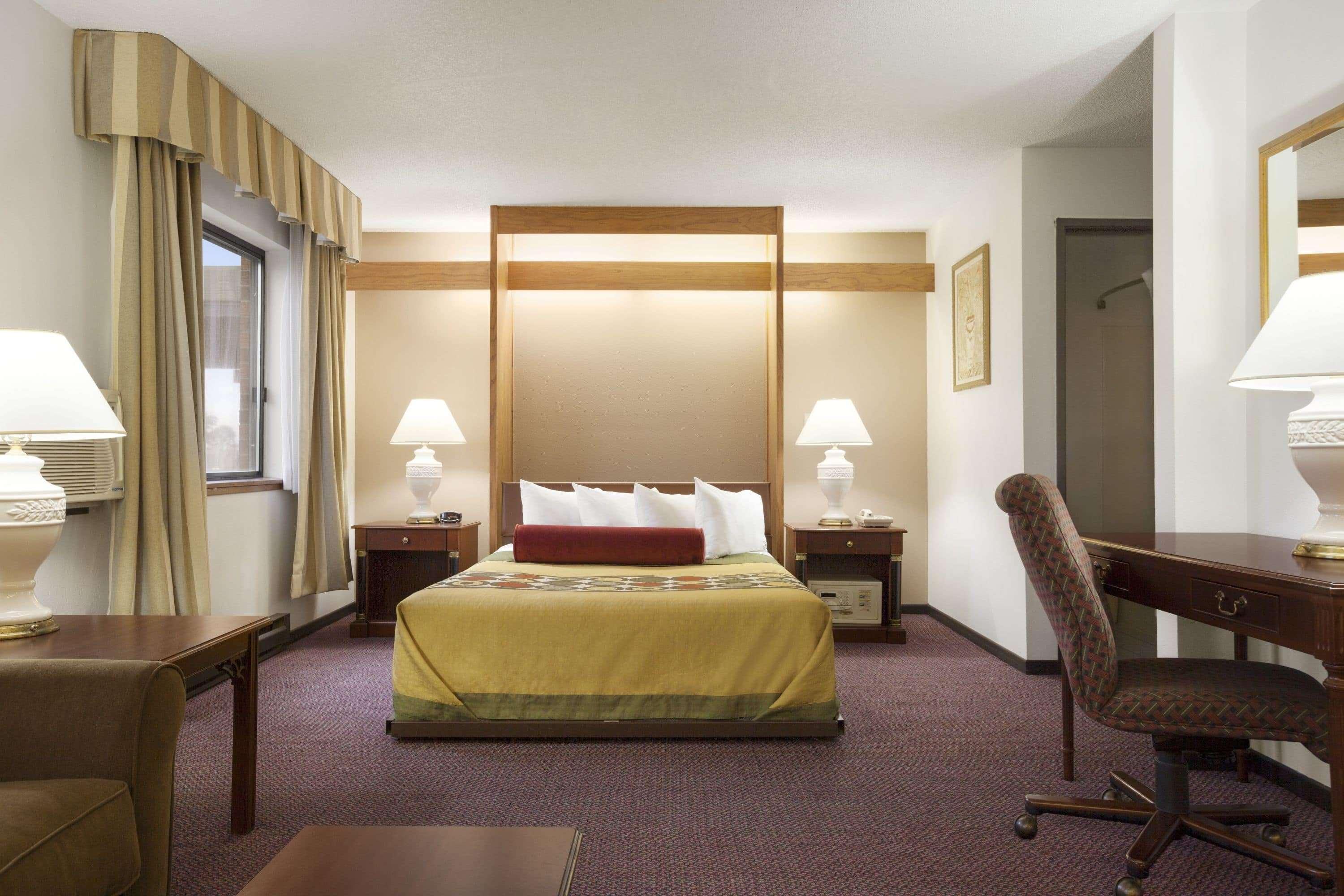 Super 8 By Wyndham Milwaukee Airport Hotel Exterior foto
