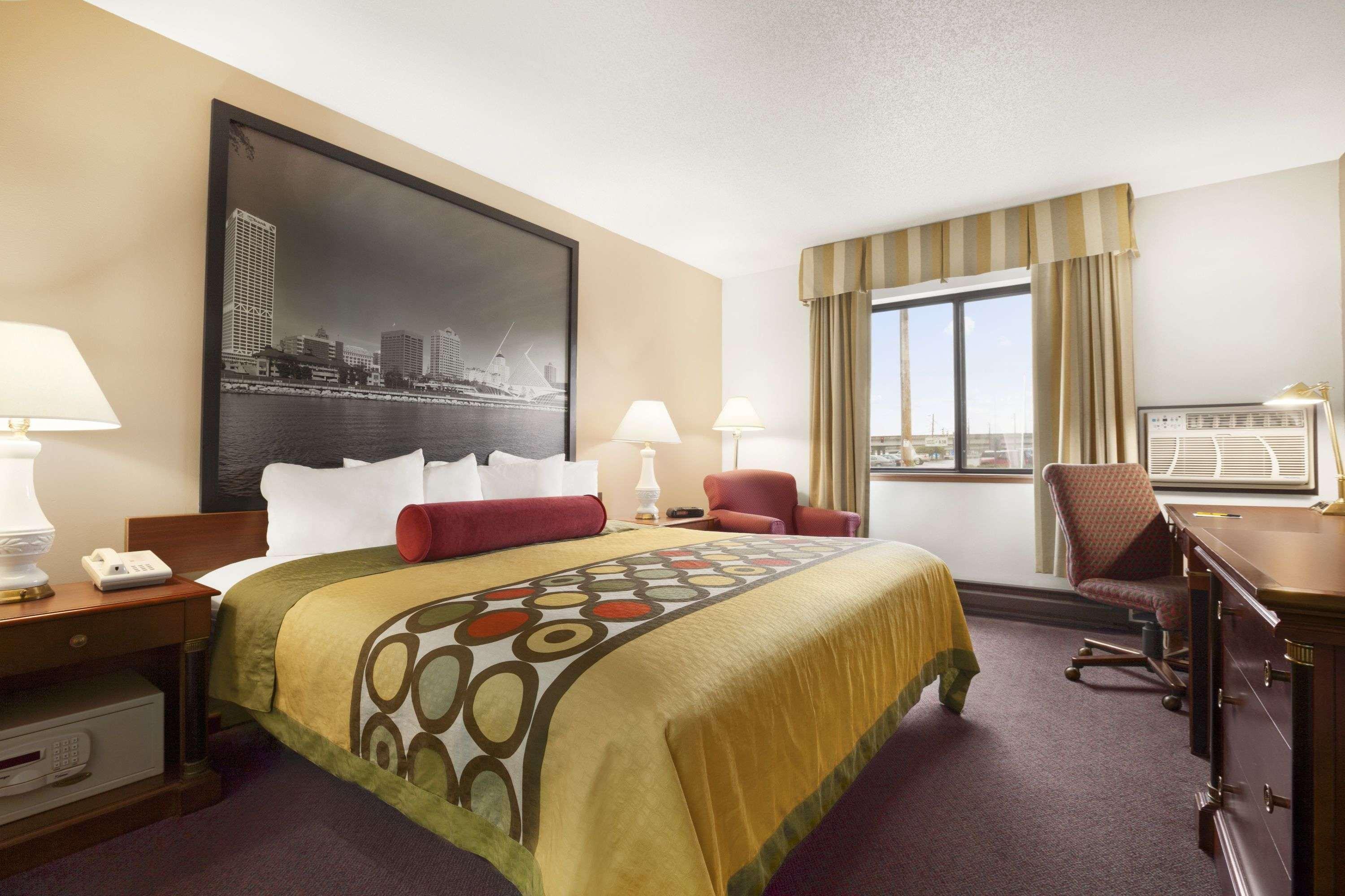 Super 8 By Wyndham Milwaukee Airport Hotel Exterior foto