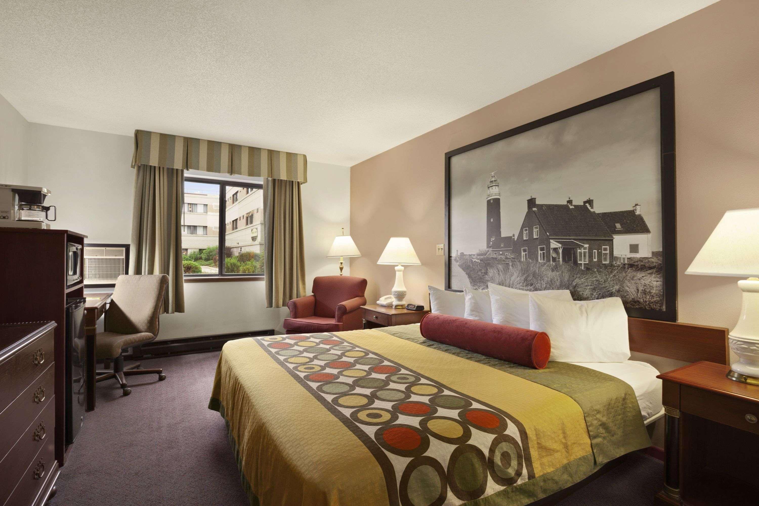 Super 8 By Wyndham Milwaukee Airport Hotel Exterior foto